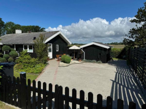 Beautiful Summer House For 8 People And 2 Dogs, Karrebæksminde